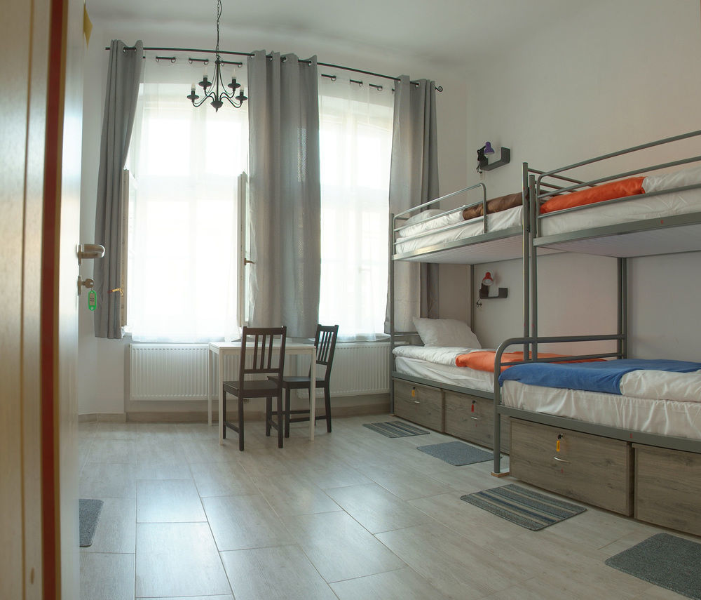 Hostel Lwowska 11 Warsaw Ngoại thất bức ảnh